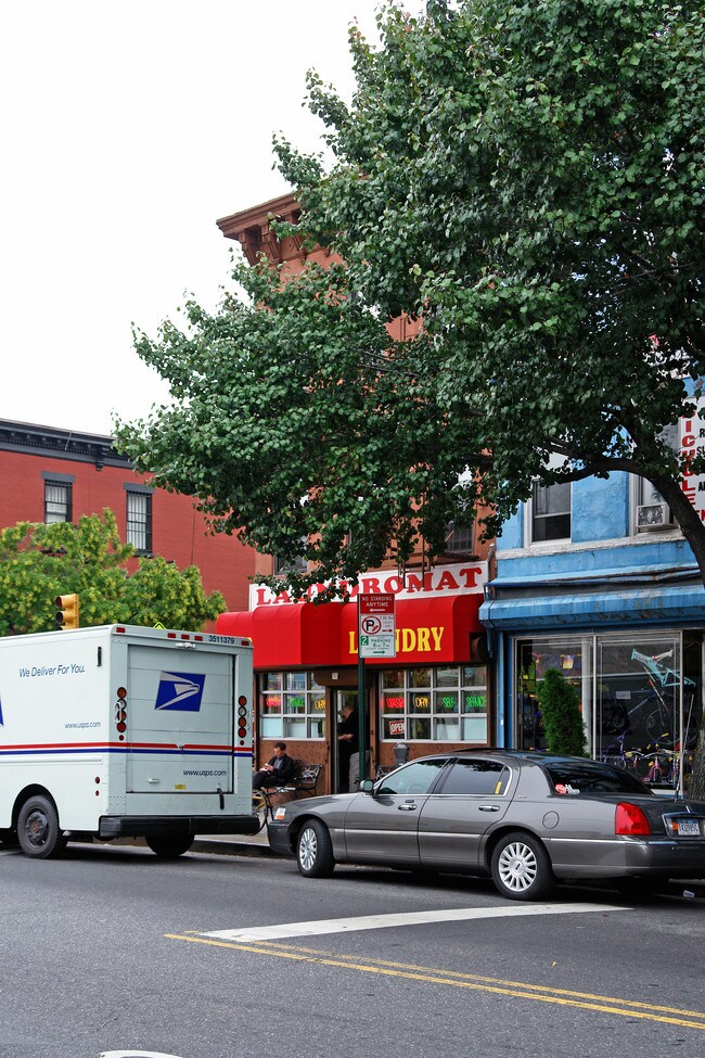 99 5th Ave in Brooklyn, NY - Building Photo - Building Photo