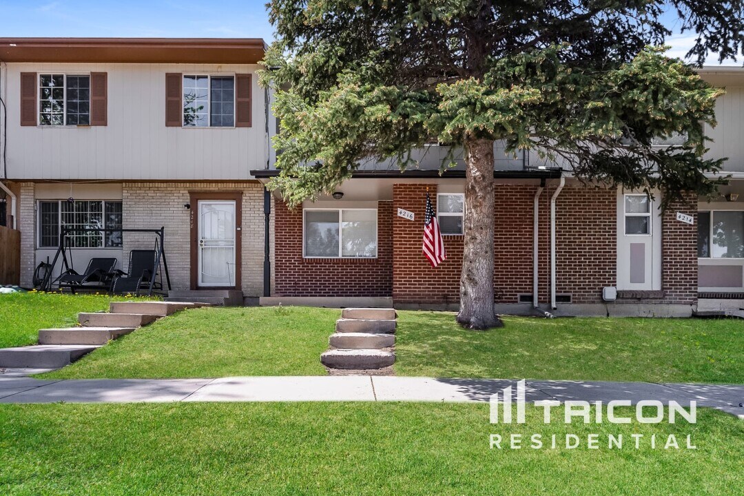 4216 Crowells Mill Square in Colorado Springs, CO - Building Photo