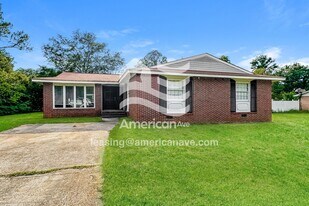 413 William Dr in Fort Valley, GA - Building Photo