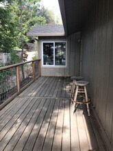 11427 Lakeshore N in Auburn, CA - Building Photo - Building Photo