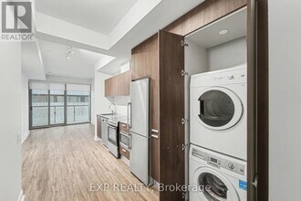 50 Charles St E in Toronto, ON - Building Photo - Building Photo