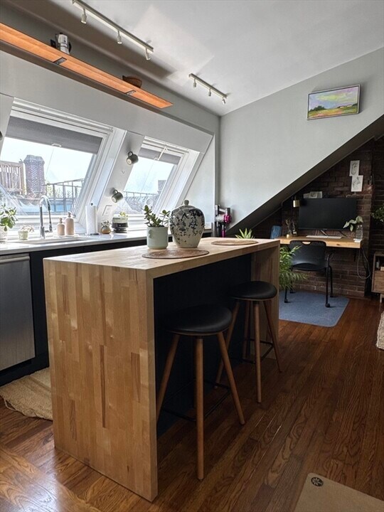 5 Melrose St in Boston, MA - Building Photo