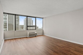 1210 S Michigan Ave in Chicago, IL - Building Photo - Building Photo