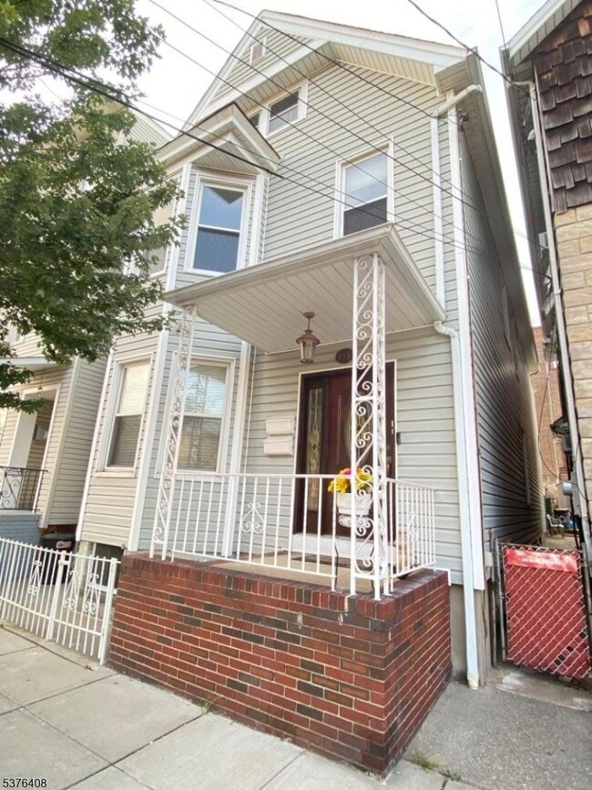 property at 218 Cleveland Ave