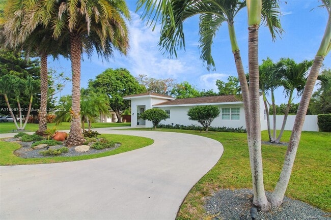 6991 SW 59th St in Miami, FL - Building Photo - Building Photo