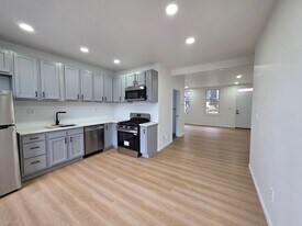 38 Woessner Ave in Pittsburgh, PA - Building Photo