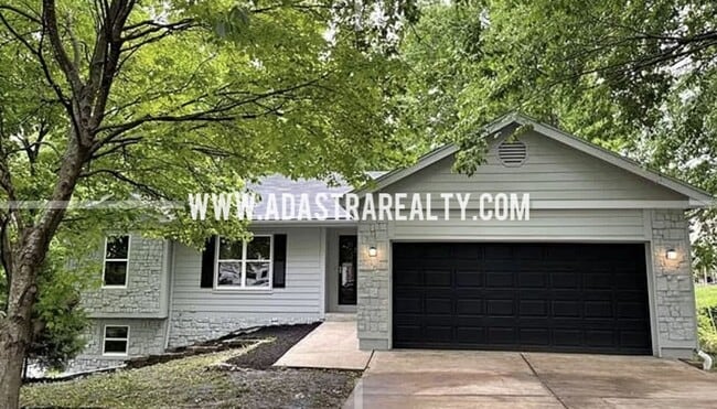 property at 1390 W Prairie Ct
