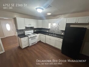 4752 SE 23rd St in Del City, OK - Building Photo - Building Photo