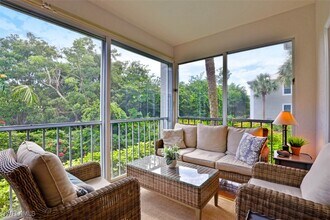 5897 Chanteclair Dr in Naples, FL - Building Photo - Building Photo