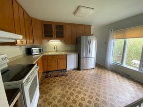 1448 Hanshaw Rd in Ithaca, NY - Building Photo - Building Photo