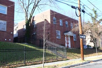 3035 30th St SE in Washington, DC - Building Photo - Building Photo