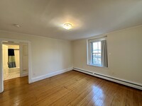 23 Ware St, Unit 5 in Cambridge, MA - Building Photo - Building Photo