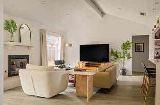 7106 Penguin Pl in Falls Church, VA - Building Photo