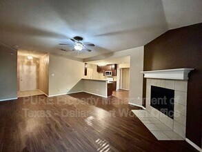 1703 Country Crest Ln in Mansfield, TX - Building Photo - Building Photo