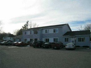 610 Ingalls Ave in Petoskey, MI - Foto de edificio - Building Photo