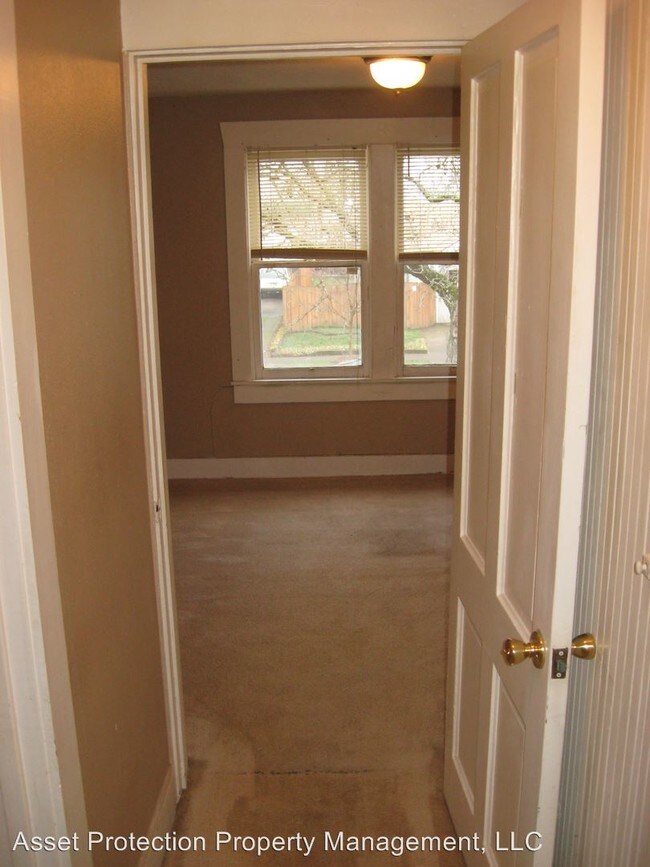 455 18th St SE in Salem, OR - Building Photo - Building Photo