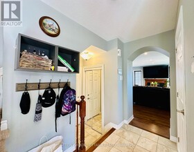 701 Maloja Way in Ottawa, ON - Building Photo - Building Photo