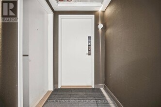 3900 Confederation Pkwy in Mississauga, ON - Building Photo - Building Photo