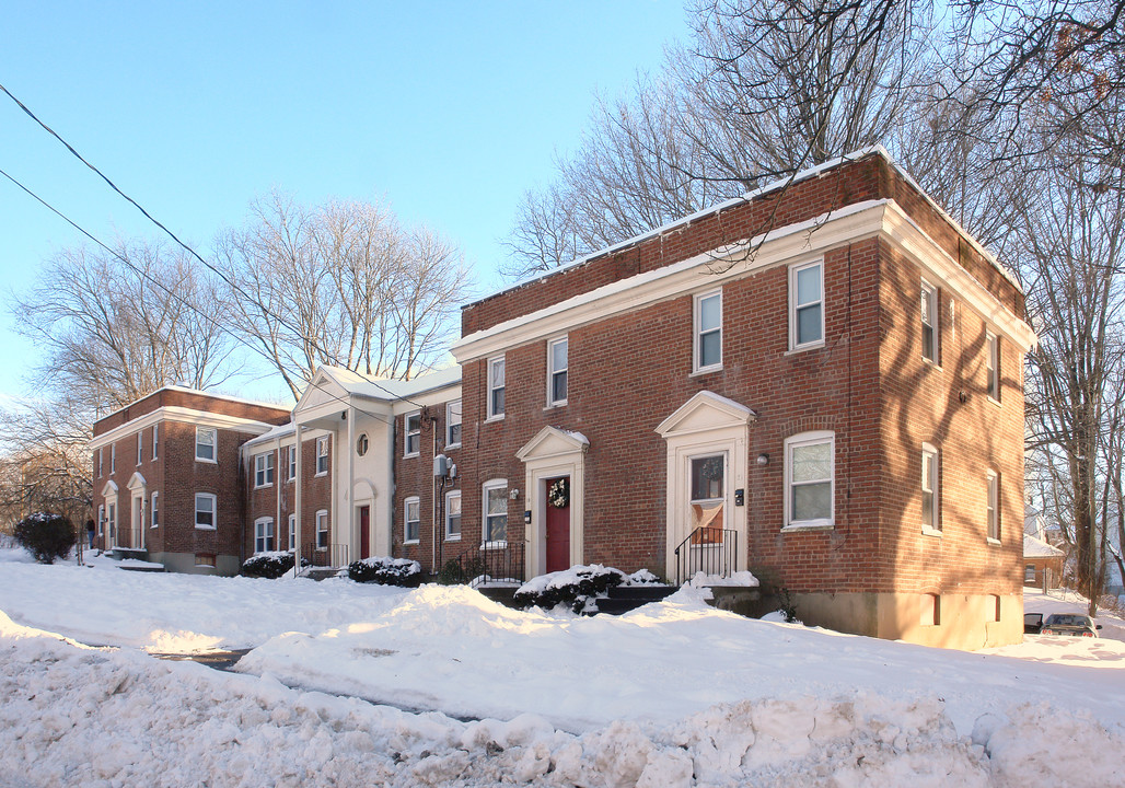 Hughes Apartment in Hartford, CT - Building Photo