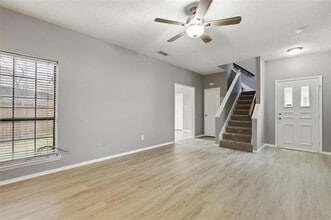 8943-8945 Camfield Wy in Frisco, TX - Foto de edificio - Building Photo
