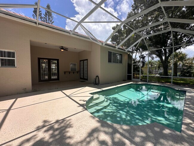 1326 SW Briarwood Dr in Port St. Lucie, FL - Building Photo - Building Photo