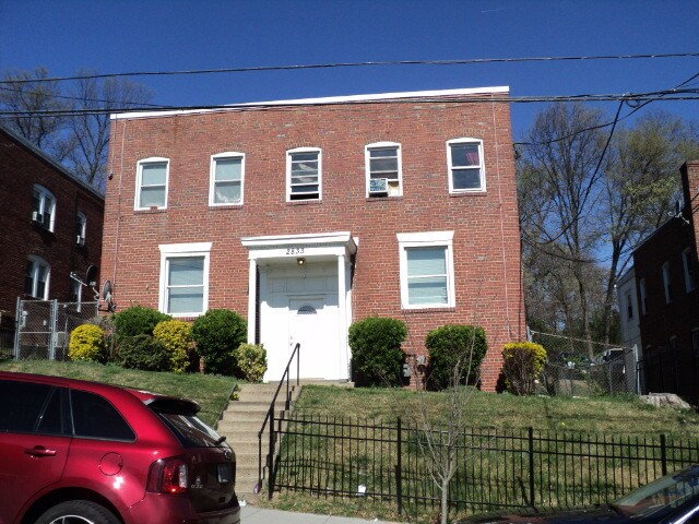 2833 28th St SE-Unit -# 4 in Washington, DC - Building Photo