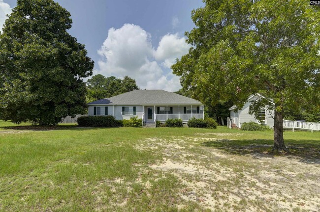 1700 Pisgah Church Rd in Lexington, SC - Foto de edificio - Building Photo