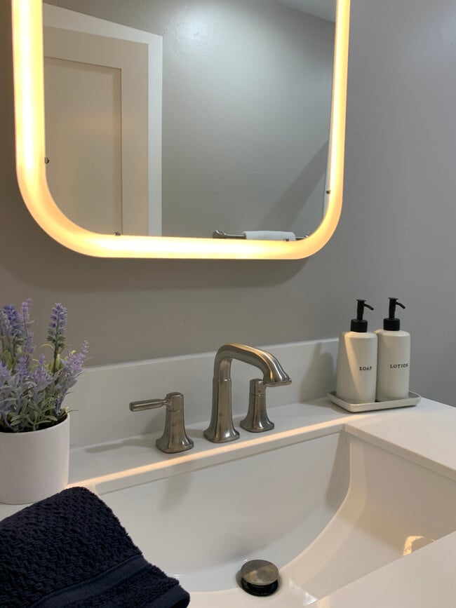 4236 Cleveland Ave, Unit 2 in San Diego, CA - Foto de edificio - Building Photo