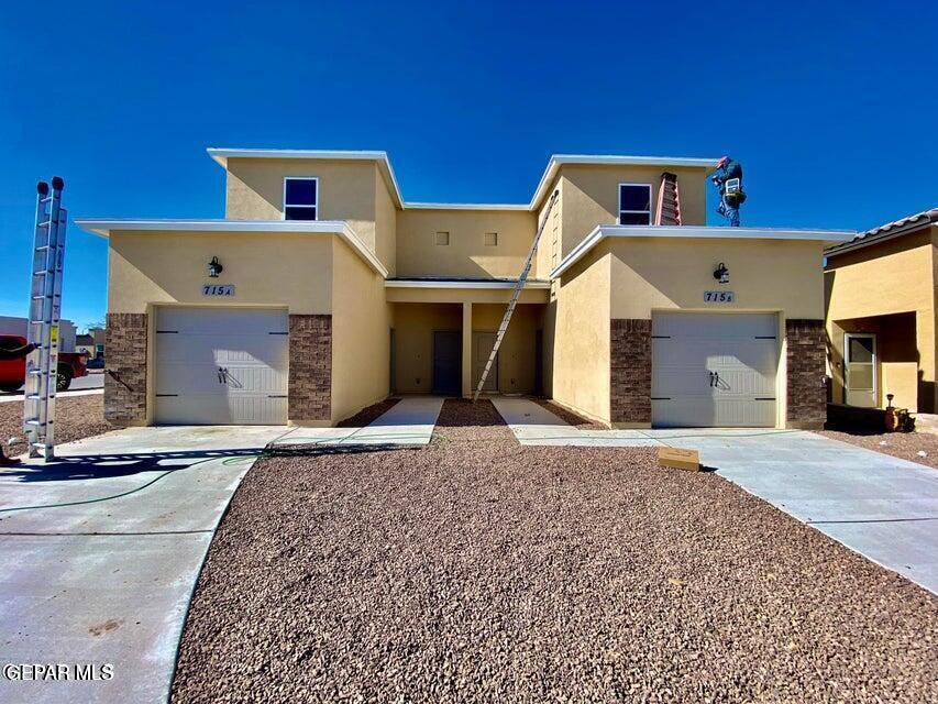 715 HC Gilbert Minjares Dr in Socorro, TX - Building Photo