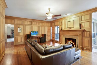 2665 Hawthorne Cove NE in Atlanta, GA - Building Photo - Building Photo