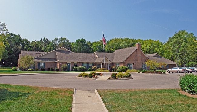 Mary Irene Gardens in Dayton, OH - Foto de edificio - Building Photo