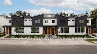 213 Lynn Dr in Bryan, TX - Building Photo