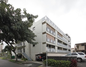 Clark Street Apartments in Honolulu, HI - Building Photo - Building Photo