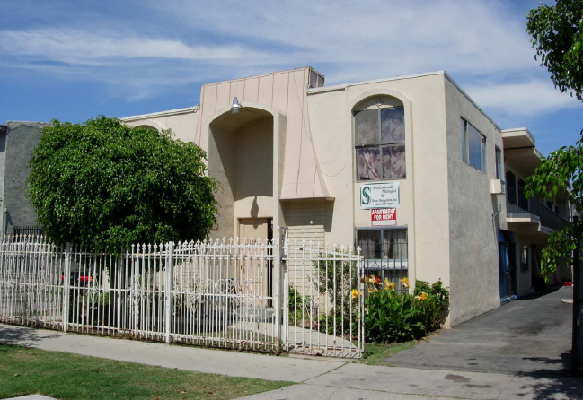 1144 N Westmoreland Ave in Los Angeles, CA - Building Photo - Building Photo