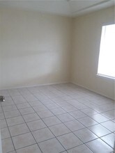 2401 Kimberly Ln-Unit -3 in Edinburg, TX - Building Photo - Building Photo