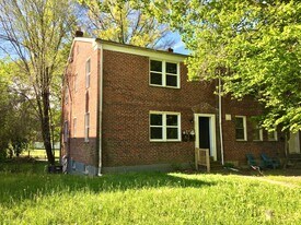 1111 Gleneagle Rd in Baltimore, MD - Building Photo