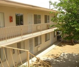 Sage Apartments in Yucca Valley, CA - Building Photo - Building Photo