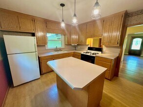 1057 Woodland Way in Forest Park, GA - Building Photo - Building Photo