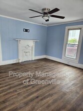 504 S Main St in Greer, SC - Building Photo - Building Photo