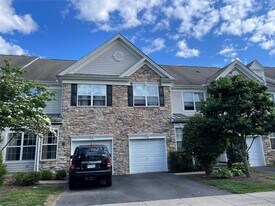 122 Barr Ln in Monroe, NY - Building Photo