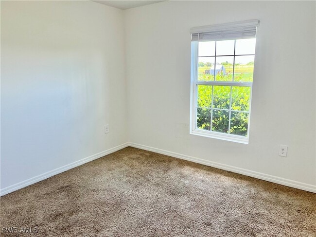 8032 Marsh Cir in La Belle, FL - Building Photo - Building Photo