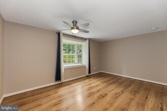 814 N Arlington Blvd in Arlington, VA - Foto de edificio - Building Photo