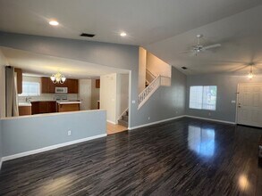 2049 Moonstone Way in Sacramento, CA - Building Photo - Building Photo
