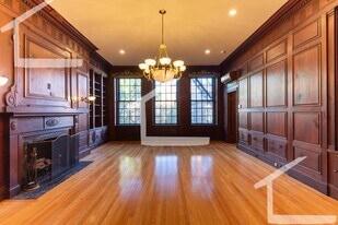 153 Commonwealth Ave in Boston, MA - Building Photo