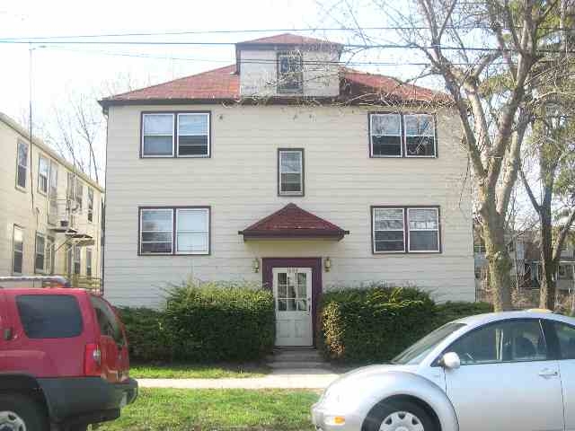 1004 E Dayton St in Madison, WI - Foto de edificio - Building Photo