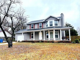 5767 Pepperbush Dr in Fayetteville, NC - Building Photo