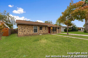 626 E Petaluma Blvd in San Antonio, TX - Building Photo - Building Photo