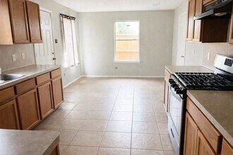 5935 Sattler Park Dr in Houston, TX - Foto de edificio - Building Photo