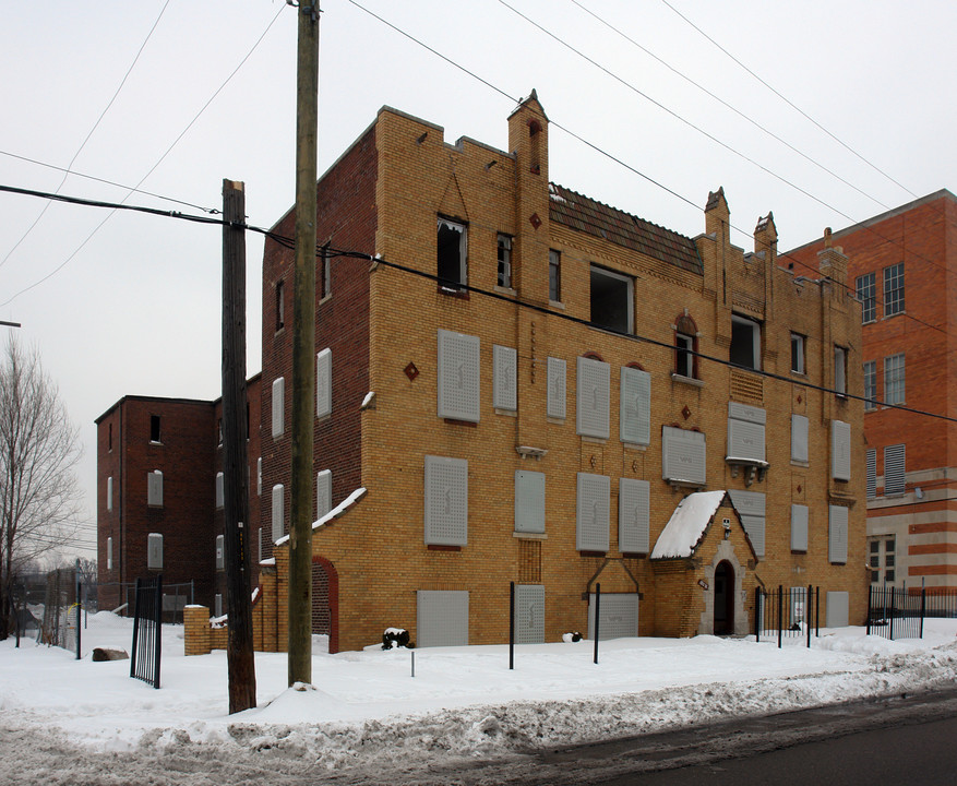 18036 Schoenherr St in Detroit, MI - Building Photo