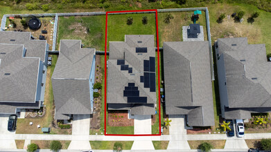 2361 Crescent Moon St in Kissimmee, FL - Building Photo - Building Photo